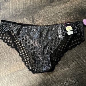 Ambrielle Cheekini underwear. NWT. Size 6/M